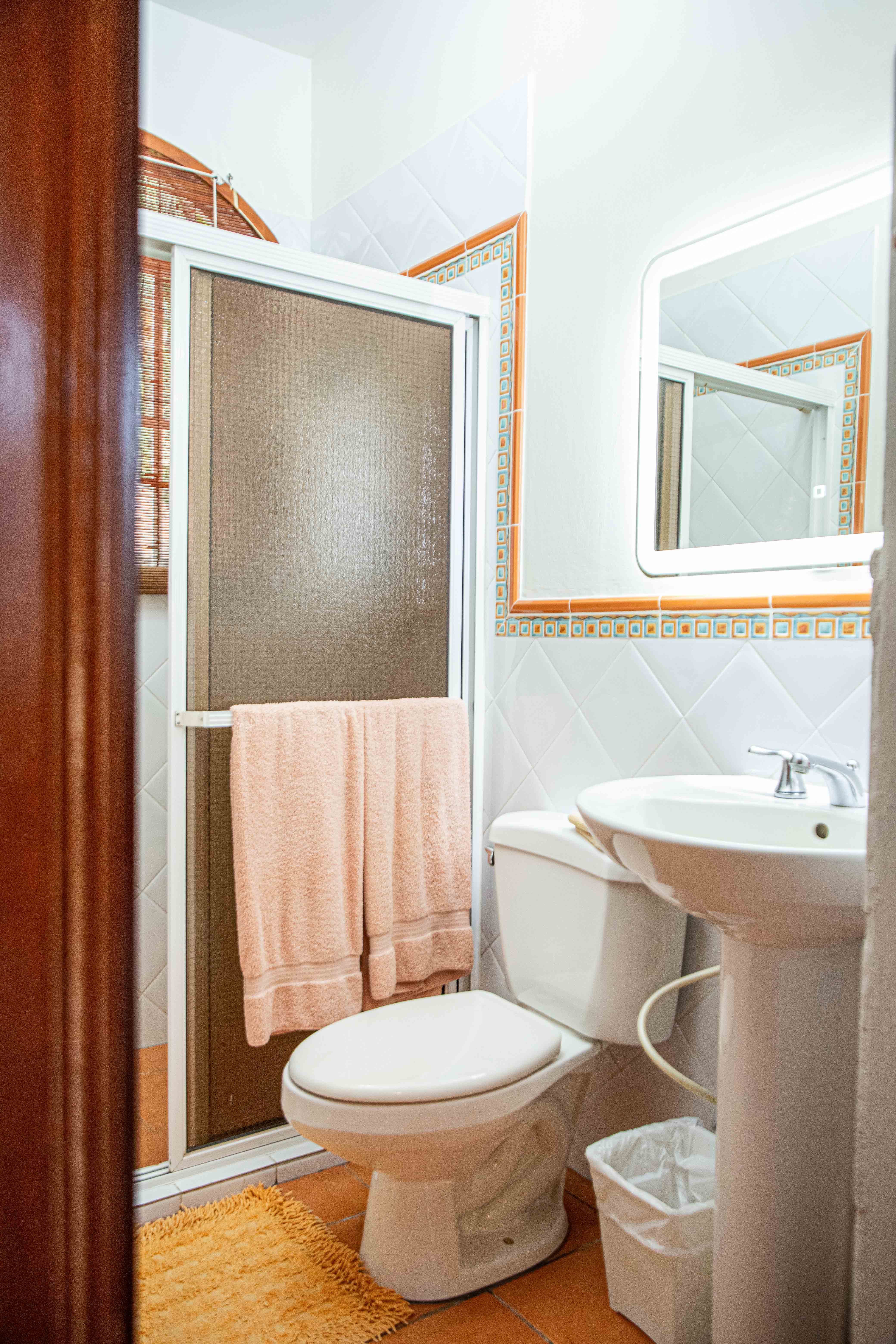 Guest bedroom 4 bathroom
